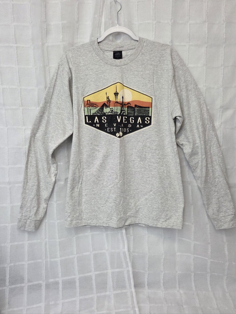 Las Vegas Graphic Women's Long Sleeve Sweatshirt - Light Gray Size M